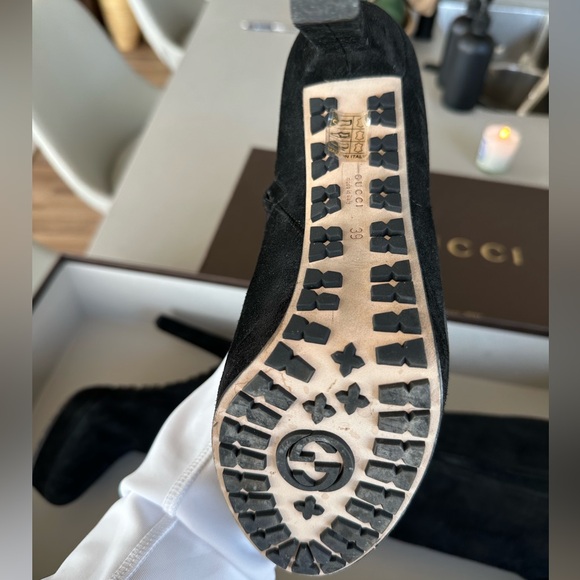 Gucci Black Suede High Boots with Heel - Picture 13 of 13